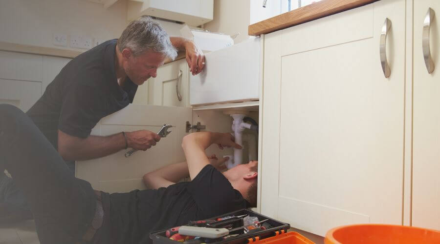 Plumber in Navarro, CA